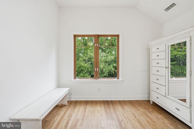 1312 ROBINSON PL, Falls Church, VA 22046