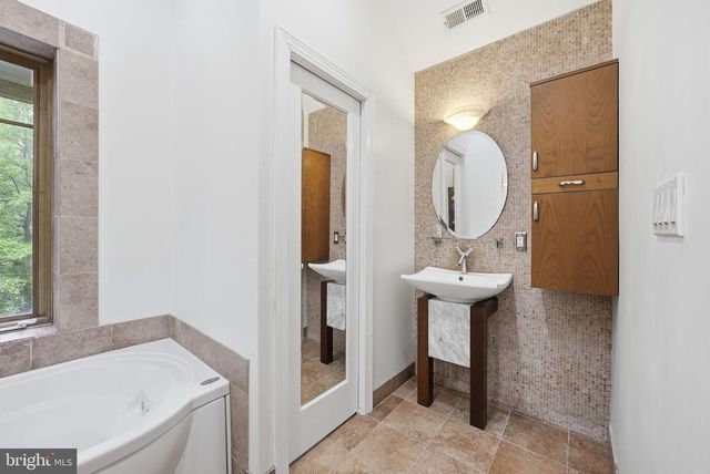 1312 ROBINSON PL, Falls Church, VA 22046