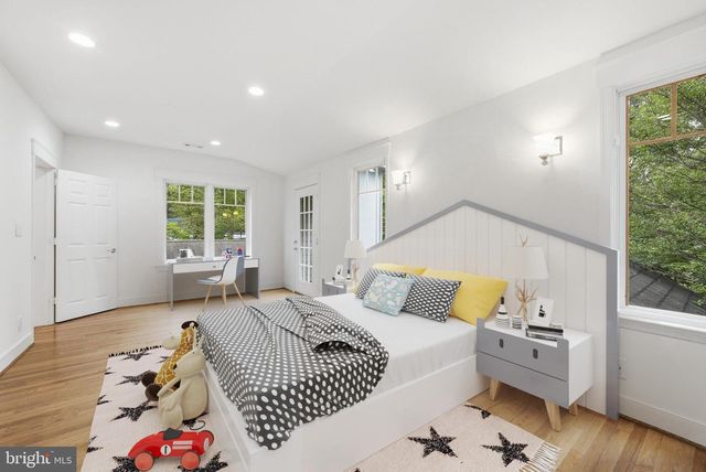 1312 ROBINSON PL, Falls Church, VA 22046
