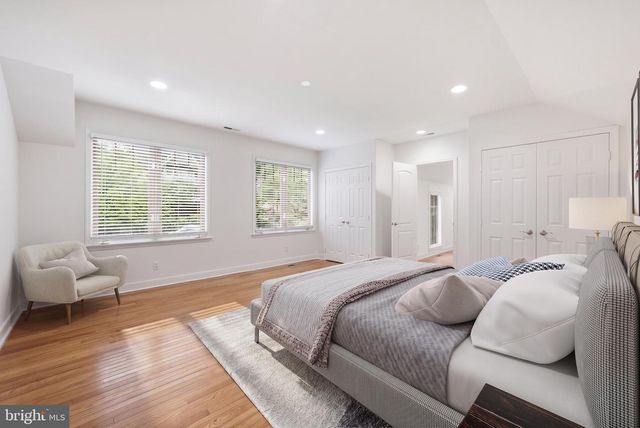 1312 ROBINSON PL, Falls Church, VA 22046