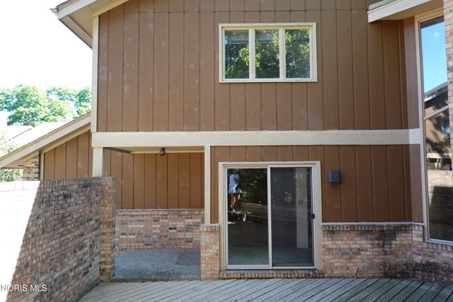 1677 Wyandotte Boulevard, Maumee, OH 43537