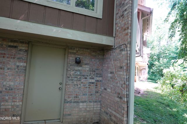 1677 Wyandotte Boulevard, Maumee, OH 43537