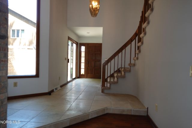 1677 Wyandotte Boulevard, Maumee, OH 43537