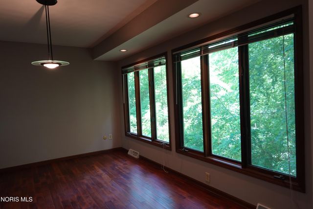 1677 Wyandotte Boulevard, Maumee, OH 43537