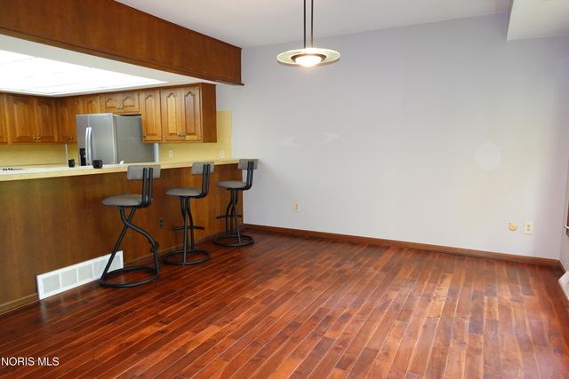 1677 Wyandotte Boulevard, Maumee, OH 43537