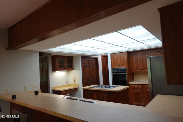 1677 Wyandotte Boulevard, Maumee, OH 43537