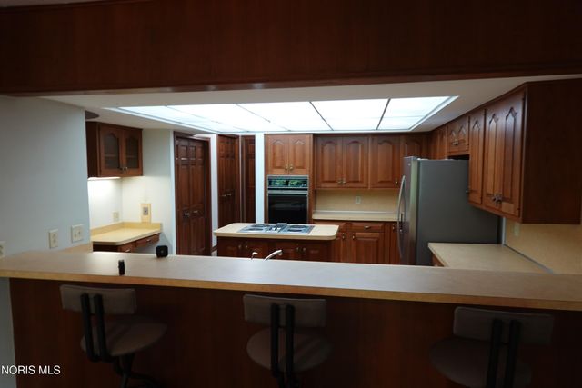 1677 Wyandotte Boulevard, Maumee, OH 43537