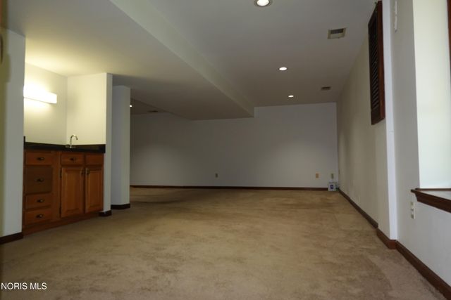 1677 Wyandotte Boulevard, Maumee, OH 43537