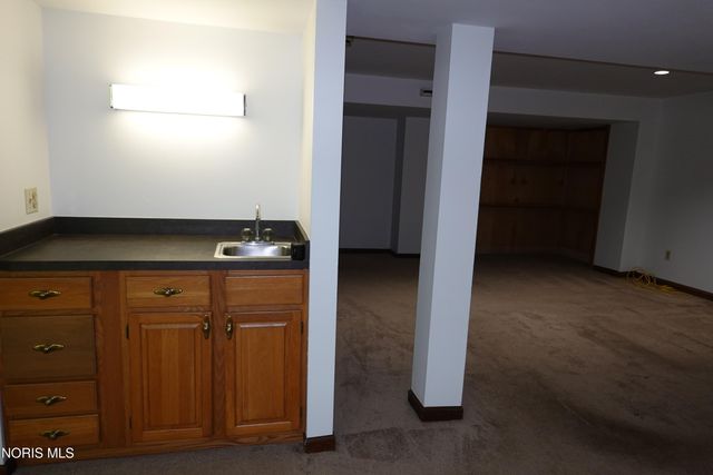 1677 Wyandotte Boulevard, Maumee, OH 43537