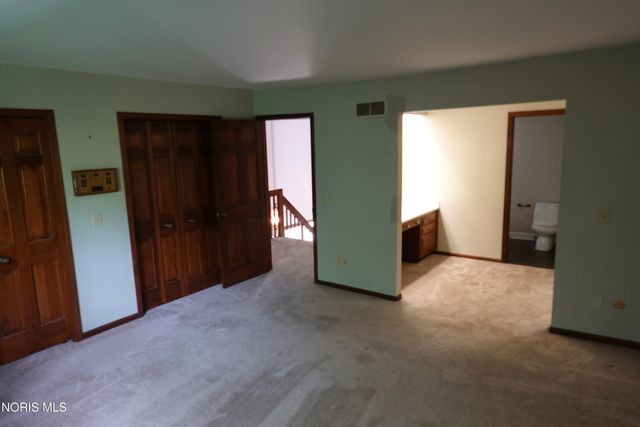 1677 Wyandotte Boulevard, Maumee, OH 43537