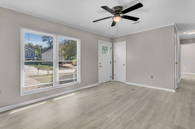 509 E Richardson Avenue, Summerville, SC 29485