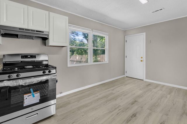 509 E Richardson Avenue, Summerville, SC 29485