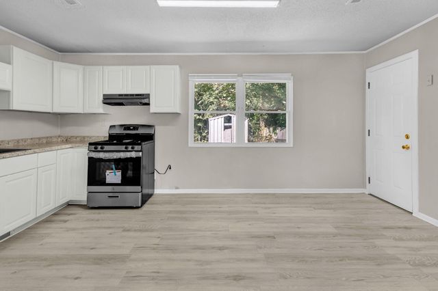 509 E Richardson Avenue, Summerville, SC 29485