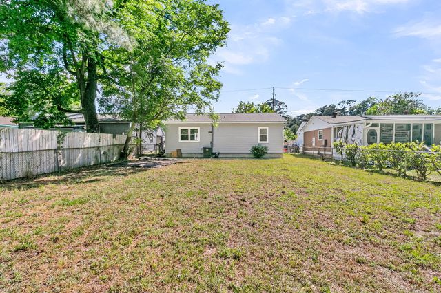 509 E Richardson Avenue, Summerville, SC 29485