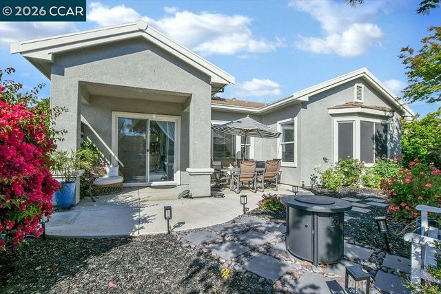 2060 Kent Dr, Brentwood, CA 94513