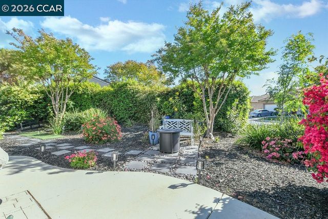 2060 Kent Dr, Brentwood, CA 94513
