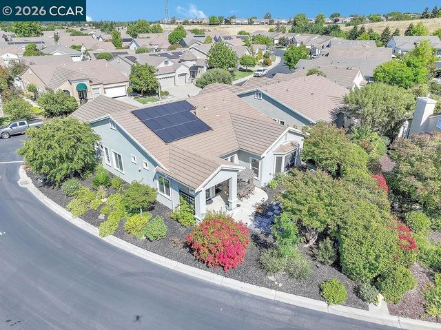 2060 Kent Dr, Brentwood, CA 94513
