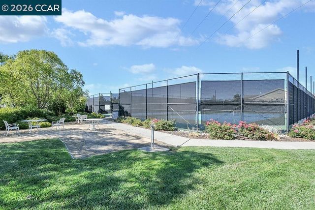 2060 Kent Dr, Brentwood, CA 94513