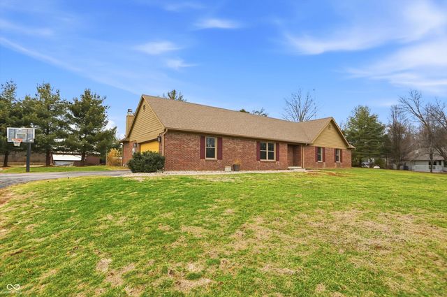 10404 N Serenity Lane, Mooresville, IN 46158