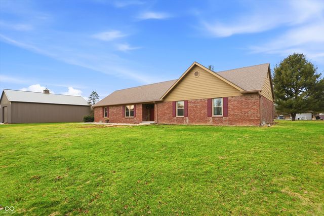 10404 N Serenity Lane, Mooresville, IN 46158