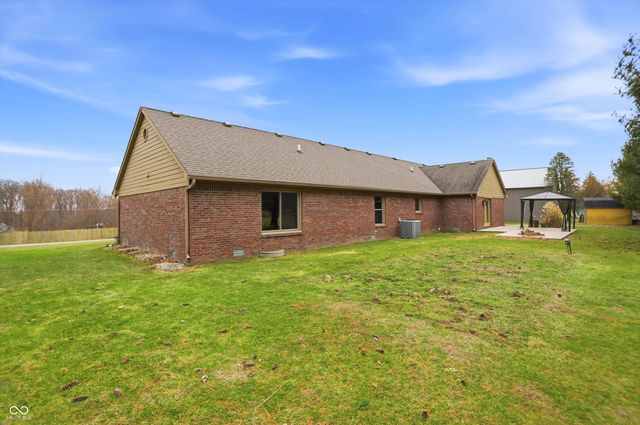 10404 N Serenity Lane, Mooresville, IN 46158