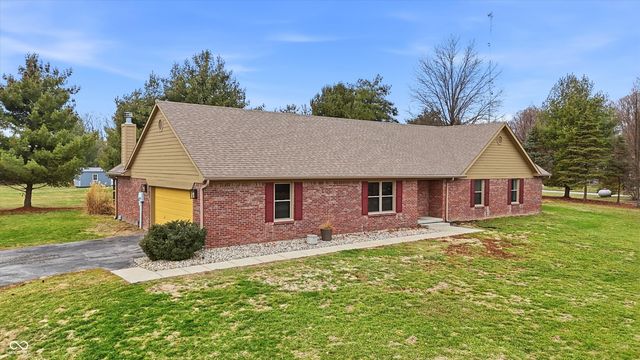 10404 N Serenity Lane, Mooresville, IN 46158