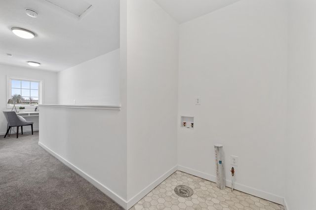 2028 James Avenue N 2, Minneapolis, MN 55411