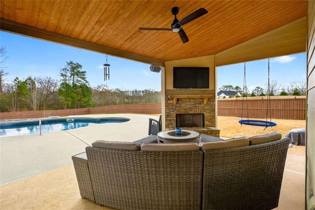 9131 Highway 16, Senoia, GA 30276