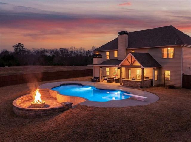 9131 Highway 16, Senoia, GA 30276