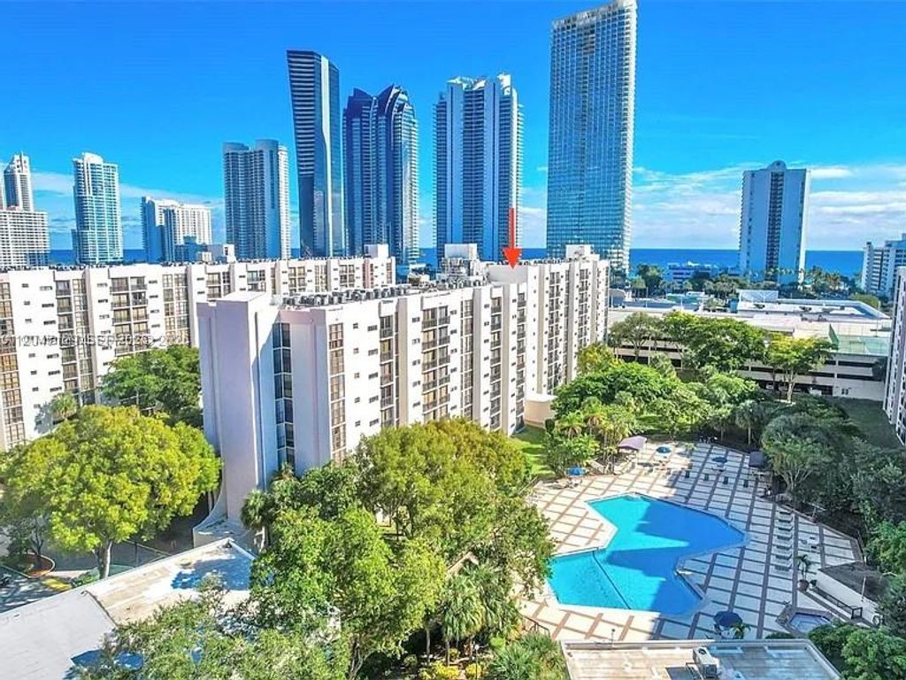 17011 N Bay Road 1018, Sunny Isles Beach, FL 33160