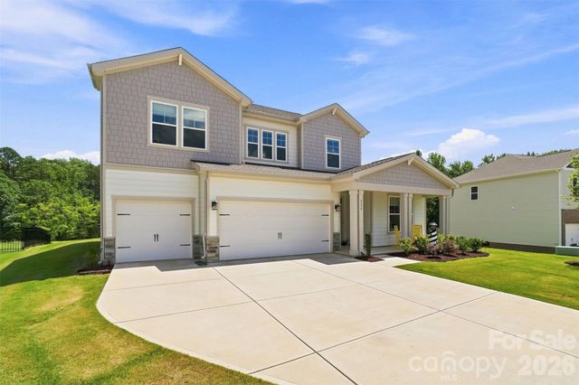 220 E Warfield Drive, Mooresville, NC 28115