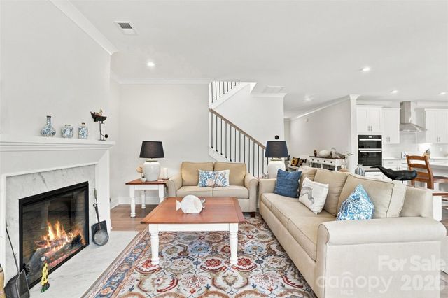 220 E Warfield Drive, Mooresville, NC 28115