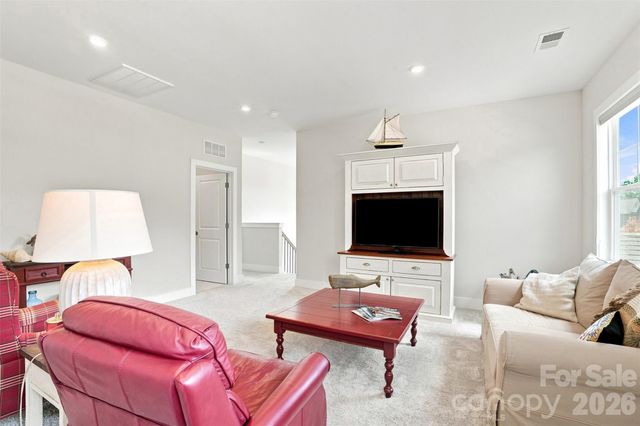 220 E Warfield Drive, Mooresville, NC 28115