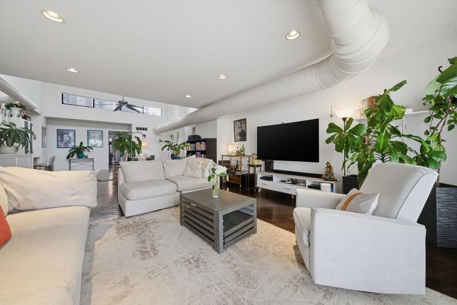 1307 S Wabash Avenue 705, Chicago, IL 60605