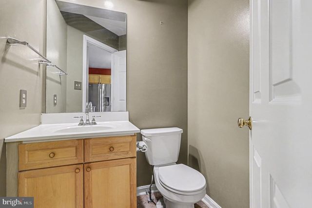 129 PENTAIL DR, Lancaster, PA 17601