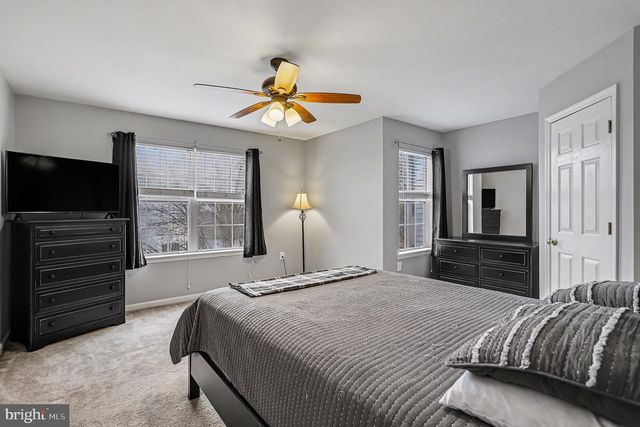 129 PENTAIL DR, Lancaster, PA 17601