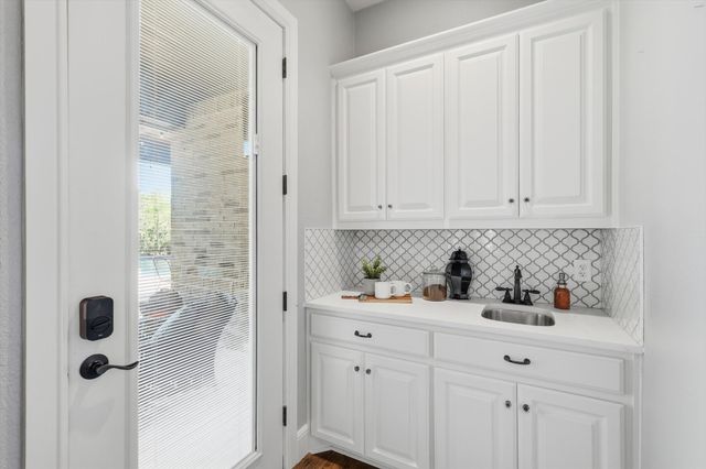 501 Holly Court, Keller, TX 76248