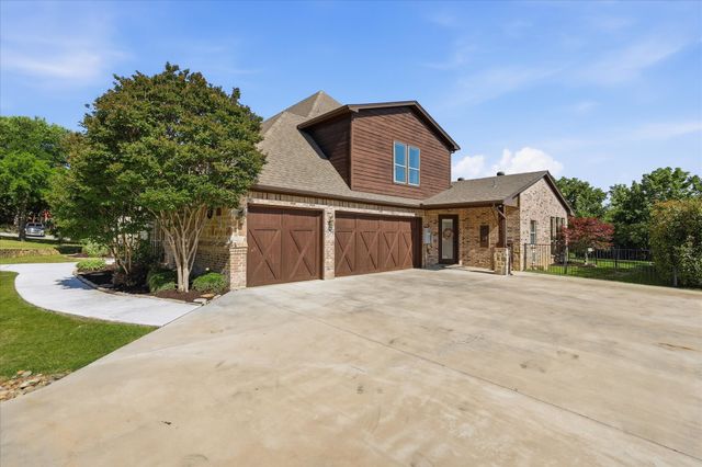 501 Holly Court, Keller, TX 76248