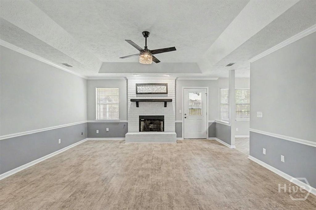 Image 5 of property listing at 13 N Nicholson Circle, Savannah, GA 31419