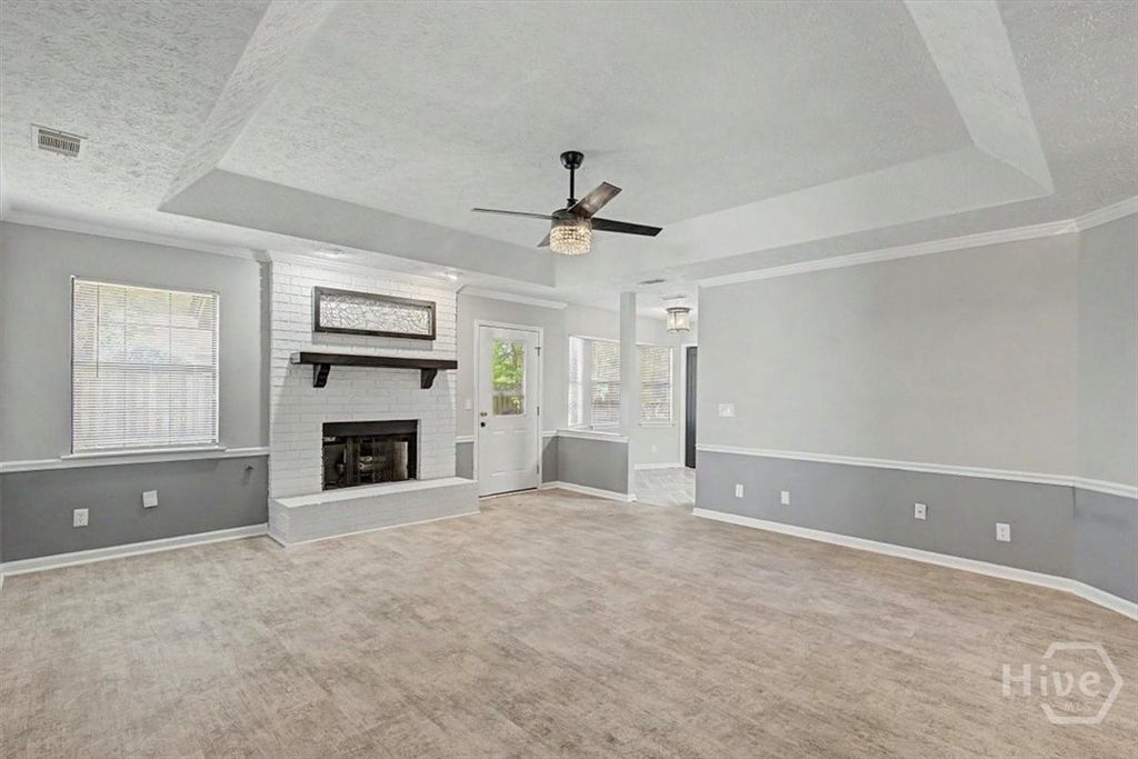 Image 6 of property listing at 13 N Nicholson Circle, Savannah, GA 31419