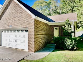 4430 Avery Village Way, Knoxville, TN 37921