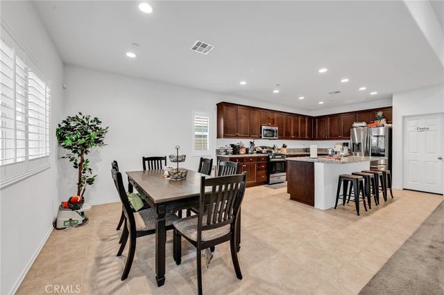 16252 Gibson, Victorville, CA 92394