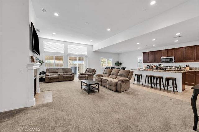 16252 Gibson, Victorville, CA 92394