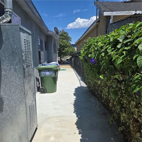 8903 Baring Cross, Los Angeles, CA 90044