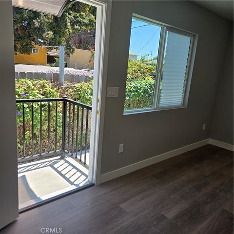 8903 Baring Cross, Los Angeles, CA 90044
