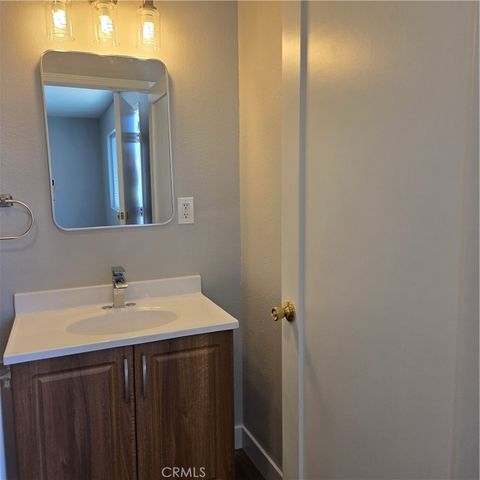 8903 Baring Cross, Los Angeles, CA 90044