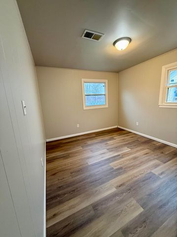 800 Clinton Street, Gary, IN 46406