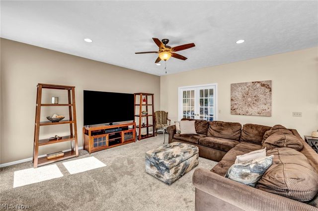 2285 N Bay Drive, Willoughby, OH 44094