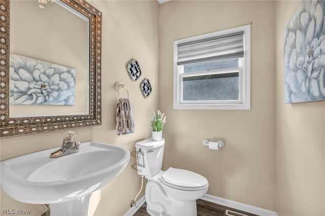 2285 N Bay Drive, Willoughby, OH 44094