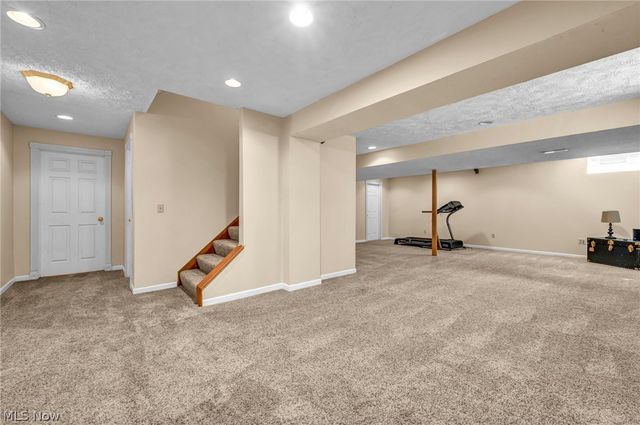 2285 N Bay Drive, Willoughby, OH 44094